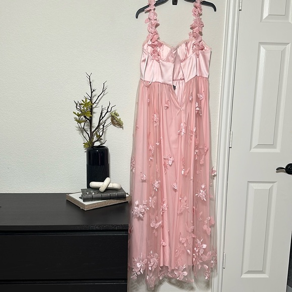 NWT Antonio Melani xBreast Cancer Awareness Capsule Mely Satin Embroidered Dress - Picture 15 of 16